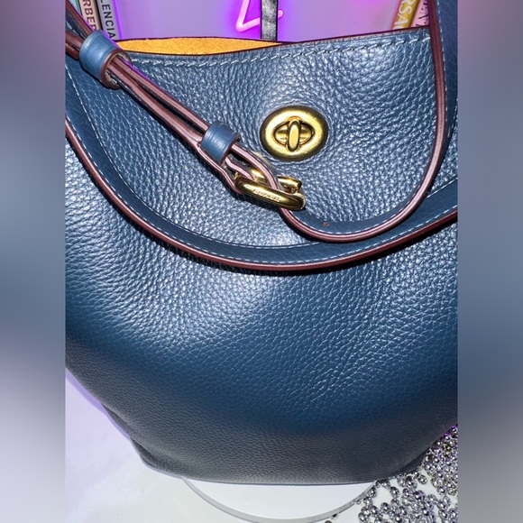 Coach Chambray Blue Bucket Bag NWT and Coach x Selena Gomez Charm - Picture 14 of 14